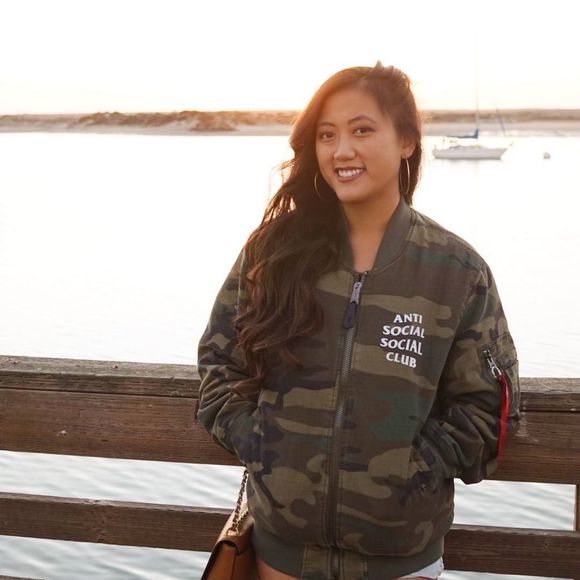 Meet your Posher, Lv - Picture 1 of 1